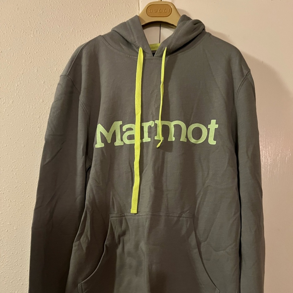New Marmot Men's Hoodie Sweatshirt Pullover , Size Small.